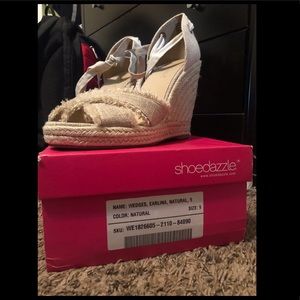Earlina Natural Wedges Size 9